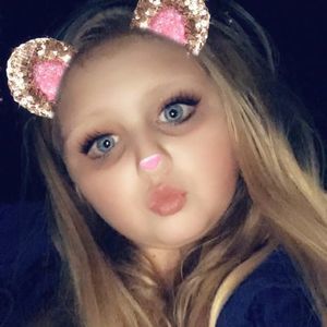 Meet your Posher, Tiara